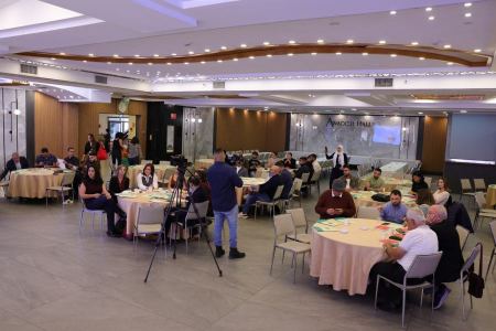 بحث تجربة الطلاب الفلسطينيين في الجامعات الإسرائيلية